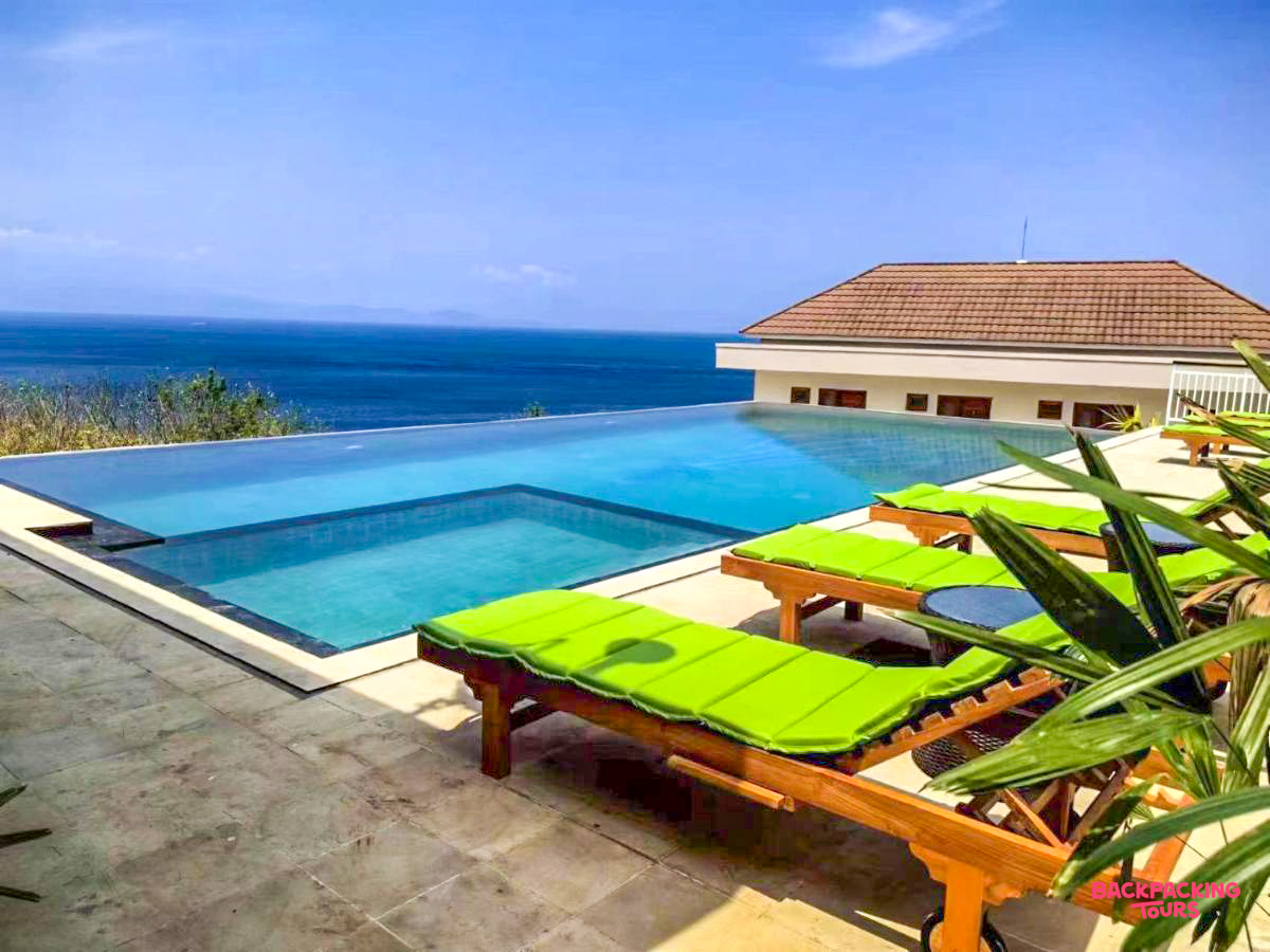 Enjoy a refreshing swim in the infinity pool overlooking the ocean on Nusa Penida.