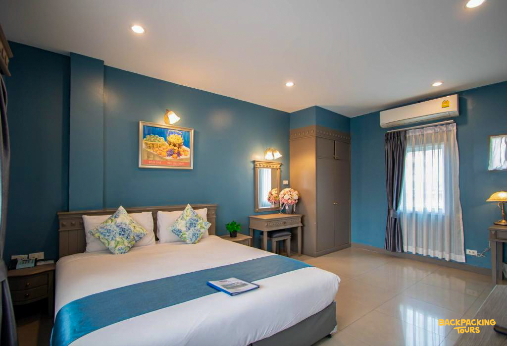 Comfortable hotel room in Chiang Mai for the backpacking group