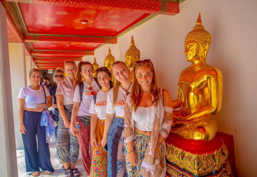 Backpacking Tours Thailand group photo